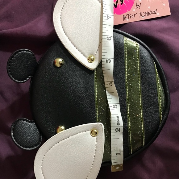 Bumble Bee ๐ Betsey Johnson Coin Purse - Picture 6 of 6